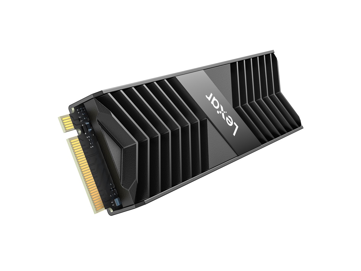 LEXAR SSD NM800P 512GB PRO HIGH SPEED PCIe GEN4X4 WITH 4 LANES M.2 NVMe UP TO 7450 MB/S READ AND 3500 MB/S WRITE. HEATSINK LNM800P512G-RN8NG resmi